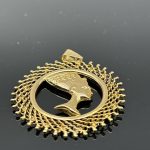 Pierścionek z diamentem