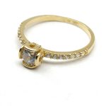 Pierścionek zaręczynowy - obrazek 3